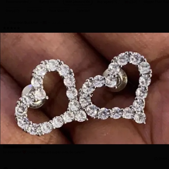 💖 18k White Gold Filled CZ Diamond Heart Earrings - Picture 11 of 16